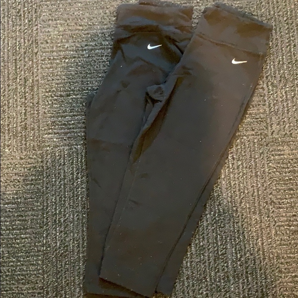 Nike cropped leggings